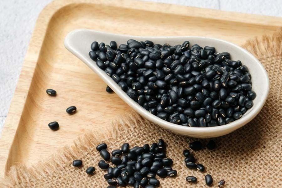 Uống nước đậu đen rang có công dụng bất ngờ gì?-2