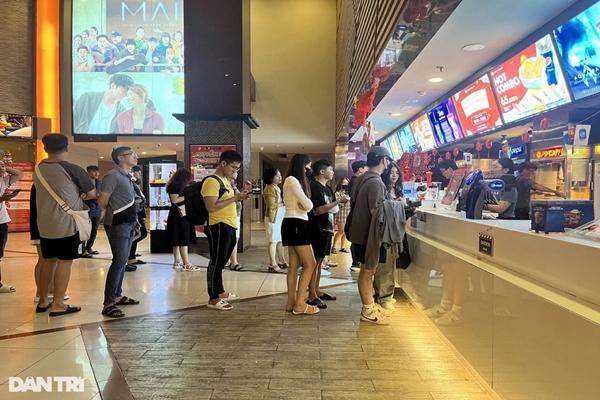 Để lọt học sinh xem Mai 18+: Trách nhiệm của ai, khán giả có bị phạt?-5