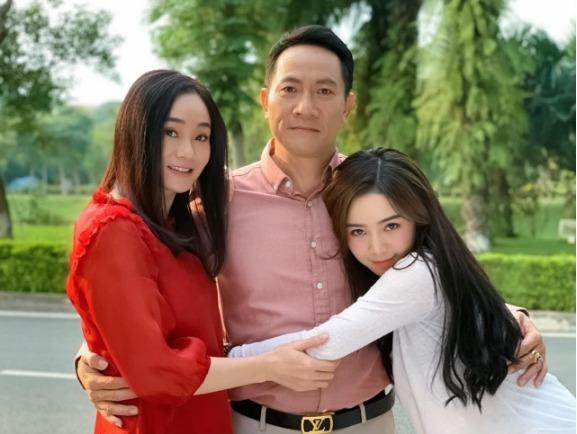 Quách Thu Phương tiết lộ 13 năm chiến đấu với trầm cảm, phải vay mẹ đẻ 200 nghìn đồng nuôi con-2