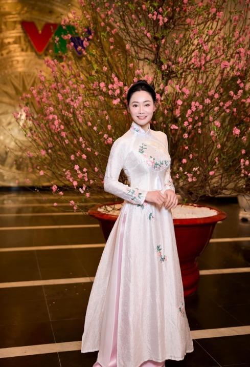 Quách Thu Phương tiết lộ 13 năm chiến đấu với trầm cảm, phải vay mẹ đẻ 200 nghìn đồng nuôi con-5