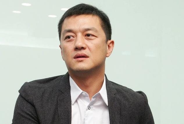 Anh Hùng Xạ Điêu Lý Á Bằng khóc vì nợ nần, chỉ ngủ 2 tiếng mỗi ngày, không dám nghỉ ngơi-1