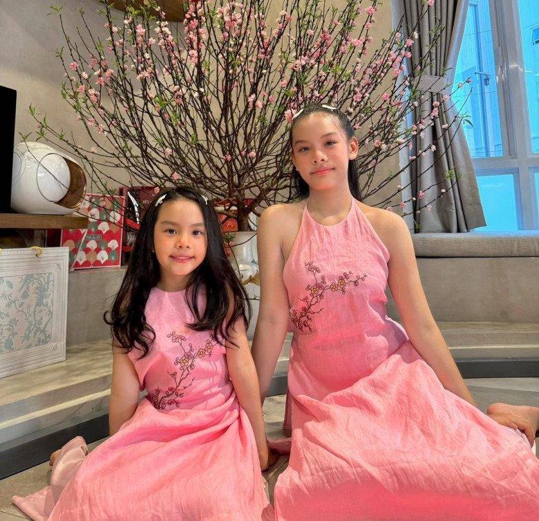 Con gái lớn của Phạm Quỳnh Anh đứng cạnh mẹ đã vượt mặt, diện mạo ở tuổi 12 trổ mã giống bố-2