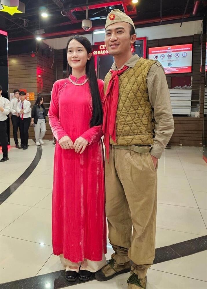 Nam nữ chính Đào, Phở Và Piano xuất hiện ở rạp chiếu phim, khán giả vỡ òa-1