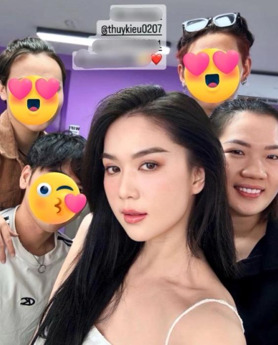 Sau 3 tuần về nhà, Ngọc Trinh đang ấp ủ dự án để trở lại Vbiz-2