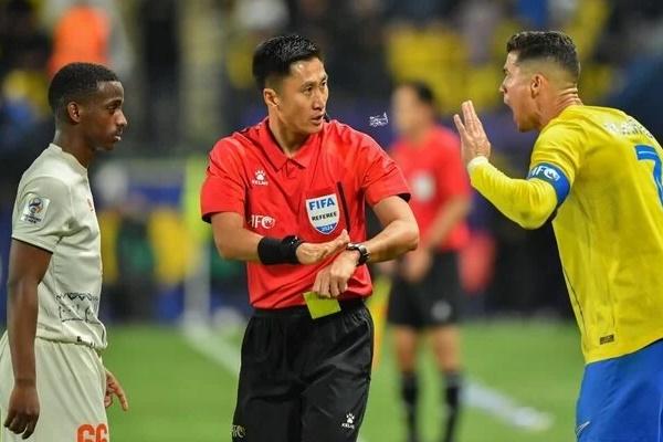 Cậu cả nhà Cristiano Ronaldo lớn phổng phao, đúng chuẩn hổ phụ sinh hổ tử-4