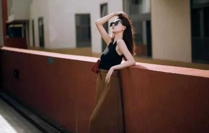 Cách tạo dáng quý cô thần thái-3