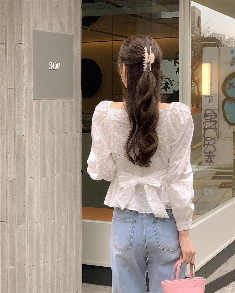 4 kiểu áo sơ mi giúp bạn trông thon thả, mảnh mai hơn-4