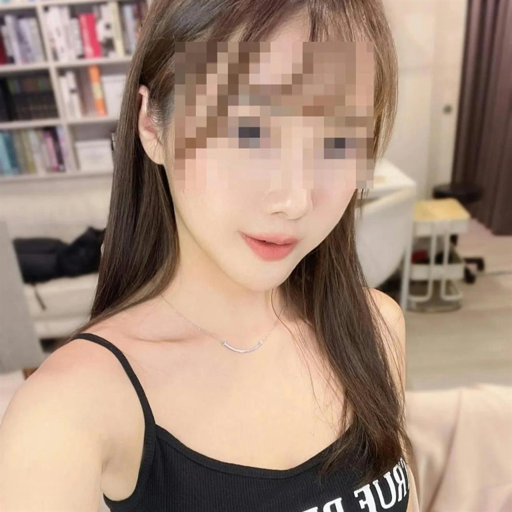 Tỷ phú tố người mẫu nhận nhiều tiền bạc, đồ xa xỉ nhưng không cho gần gũi-2