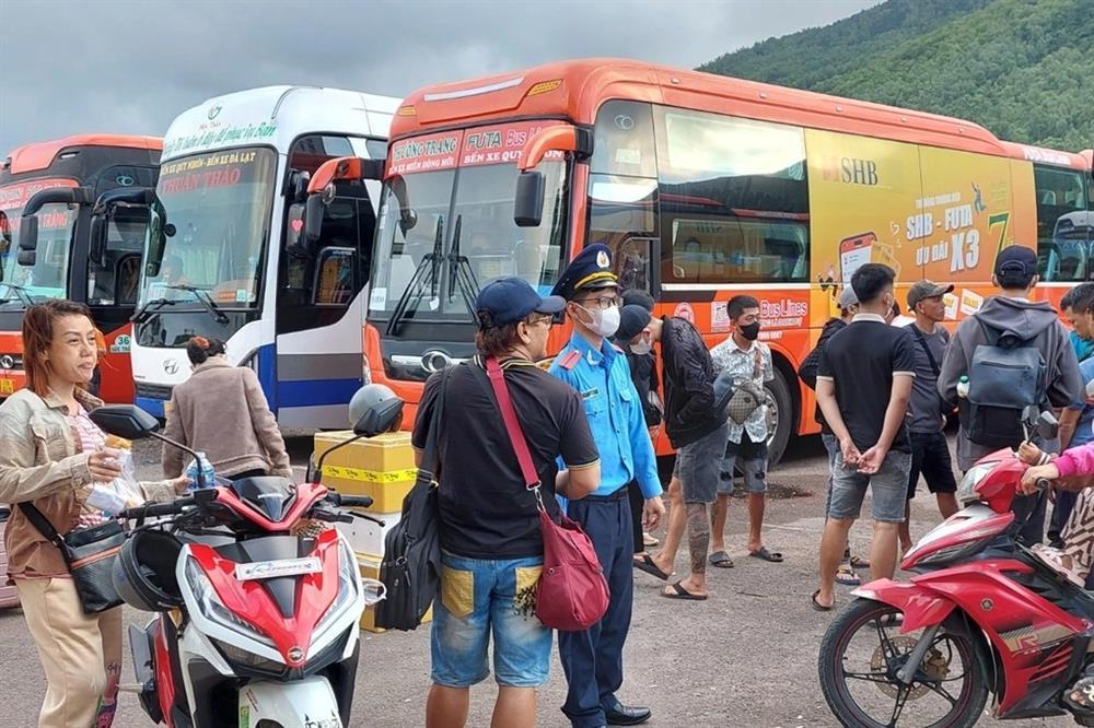 Xô xát với hành khách, nhà xe xin rút kinh nghiệm-1