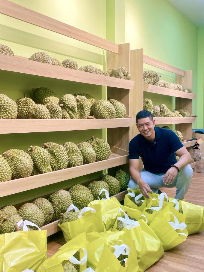 Được mệnh danh nam thần màn ảnh Việt, Bình Minh bất ngờ lui về ở ẩn, hôn nhân viên mãn bên vợ đại gia hơn tuổi-6