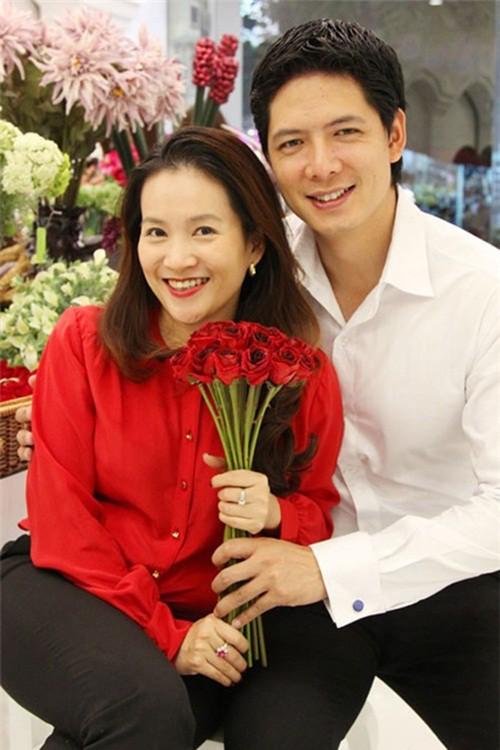 Được mệnh danh nam thần màn ảnh Việt, Bình Minh bất ngờ lui về ở ẩn, hôn nhân viên mãn bên vợ đại gia hơn tuổi-8