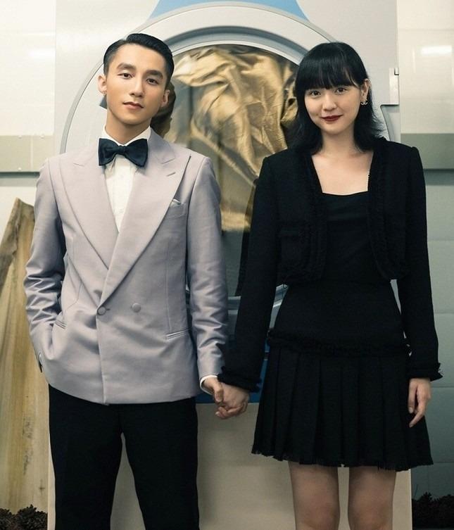 Đăng ảnh bên Hải Tú, Sơn Tùng M-TP khơi lại ồn ào tình cảm-2