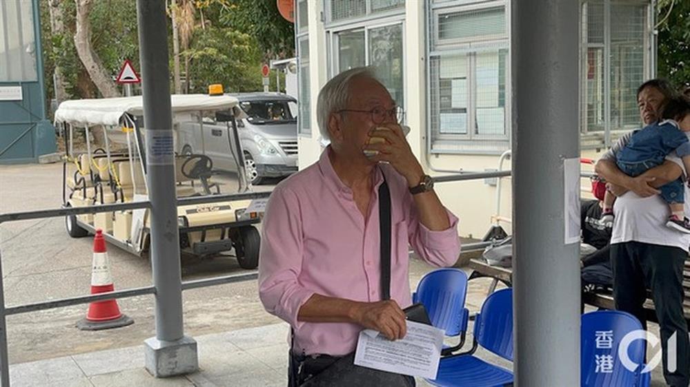 Tài tử Thần Điêu Đại Hiệp bật khóc khi hôn thê kém 40 tuổi bị tạm giam-2