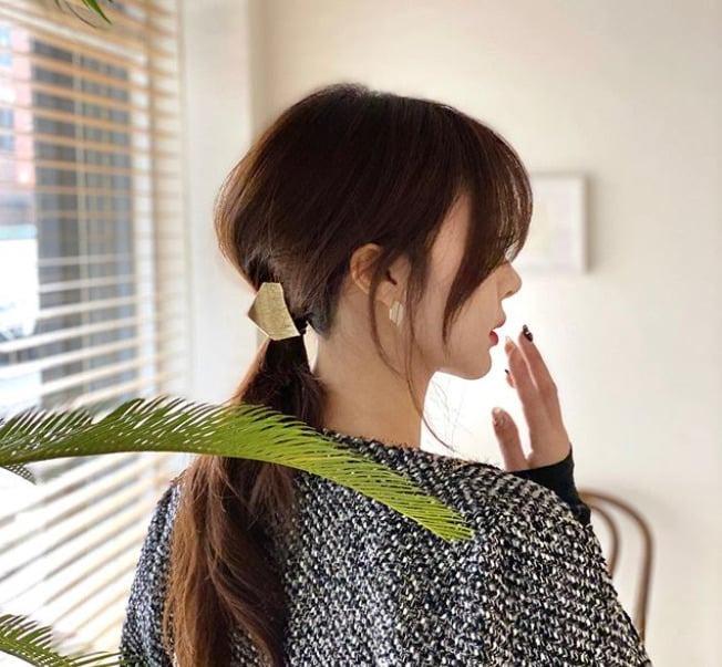 Muôn vàn kiểu búi tóc sang xịn với kẹp càng cua-1