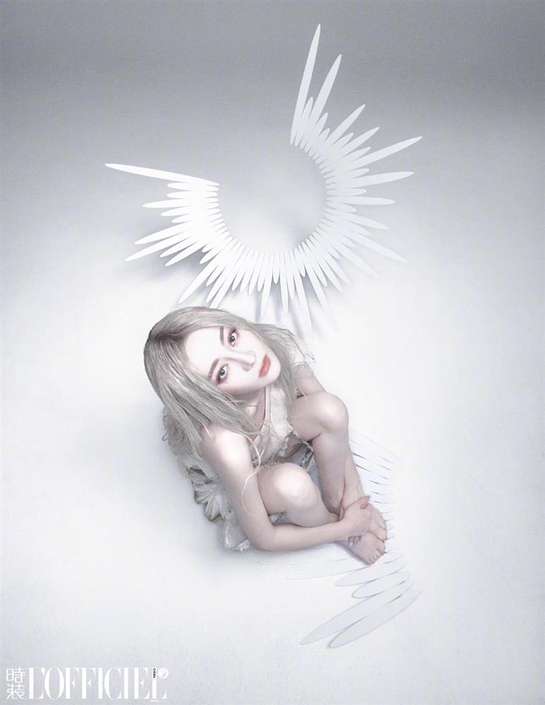 Địch Lệ Nhiệt Ba quyết phục thù với tóc bạch kim, hoá thiên thần gãy cánh-4