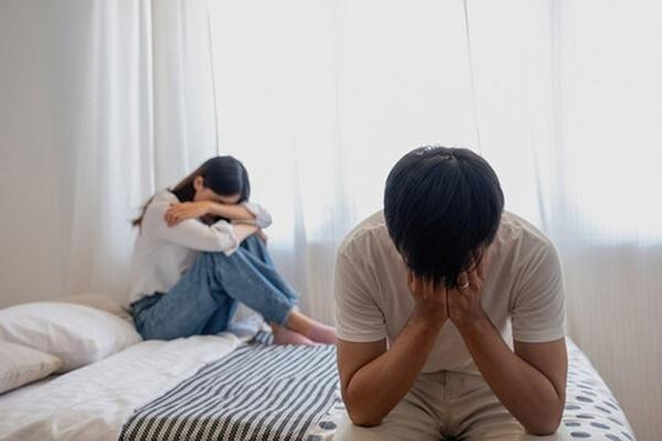 Cưới nhau 10 ngày vợ vẫn không cho động phòng, tôi xót xa khi biết lý do-1