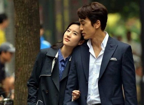 Rộ tin Lưu Diệc Phi bị mẹ giục lấy chồng, sớm có con ở tuổi U40-2