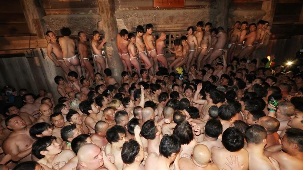 Lễ hội khỏa thân hơn 1000 năm tuổi ở Nhật bị xóa sổ do dân số qúa già-1