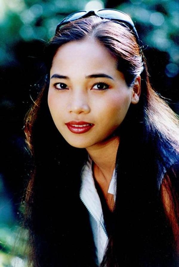 Hội chị em gái tài năng showbiz Việt: Trời cho tất cả từ danh tiếng, nhan sắc tới tiền tài-4