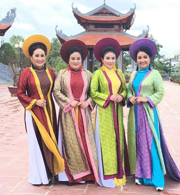 Hội chị em gái tài năng showbiz Việt: Trời cho tất cả từ danh tiếng, nhan sắc tới tiền tài-9