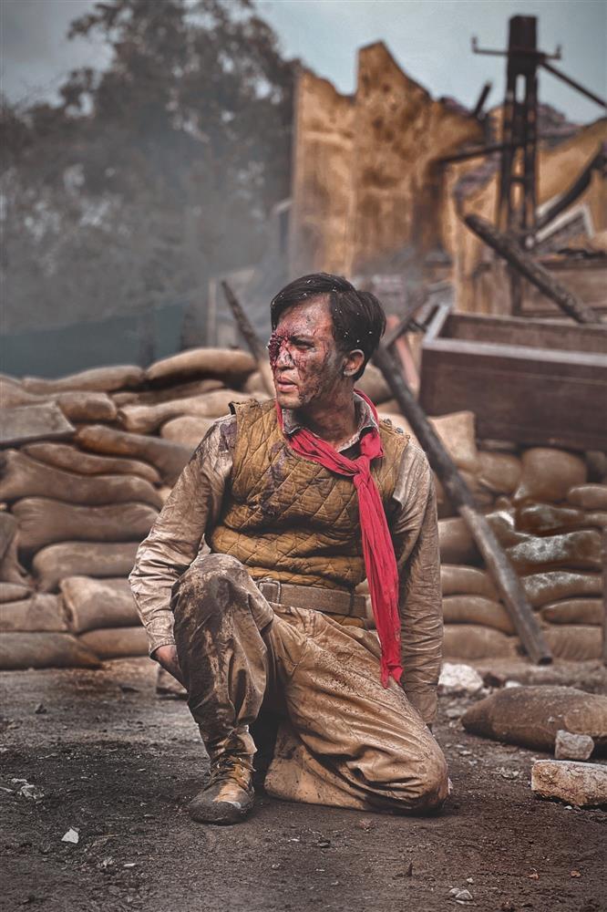 Nam chính Đào, Phở Và Piano bất ngờ vì phim quá hot, nói gì về cảnh nóng?-2