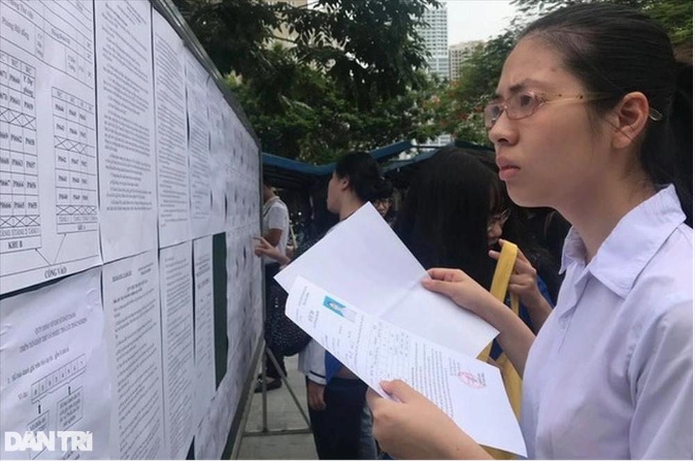 Hà Nội: Phụ huynh như ngồi trên đống lửa, mong giữ thi 3 môn vào lớp 10-1