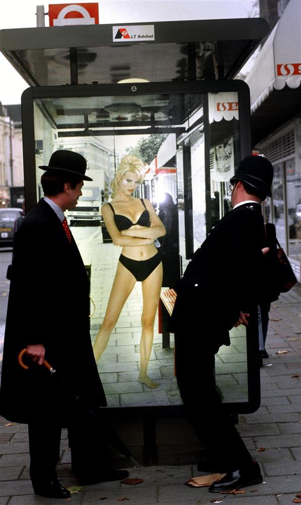 Quảng cáo nội y gây chấn động thế giới-3