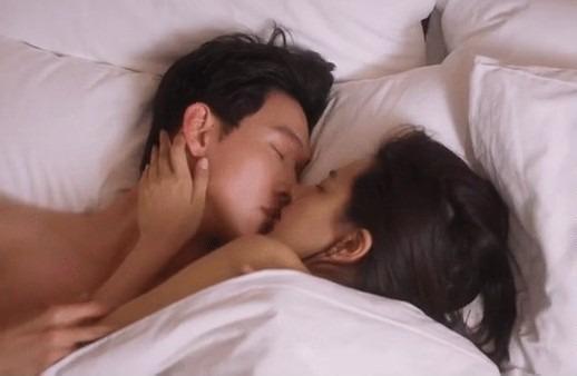 Cảnh nóng trên phim của Song Luân, Minh Trang gây nhiều tranh cãi-2