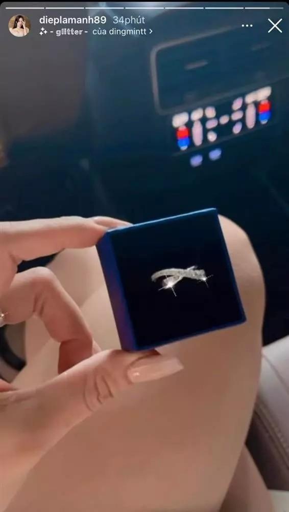 Diệp Lâm Anh khóc cũng sang, khoe nhẹ đồng hồ hơn nửa tỷ khiến fan choáng váng-3