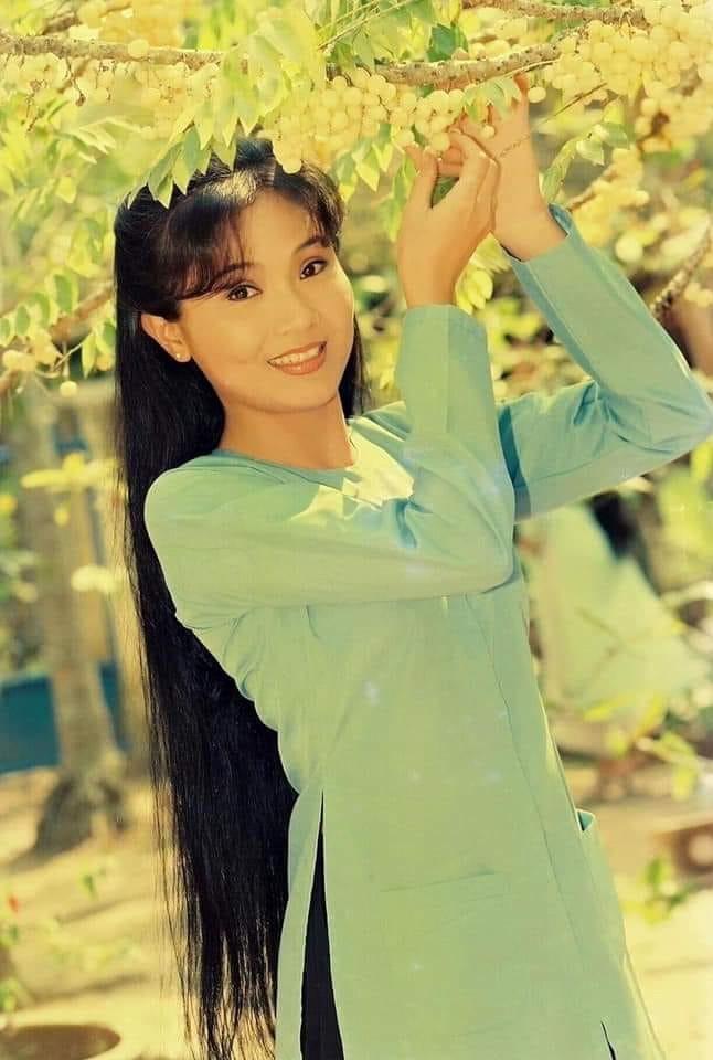 Phận đời lận đận của 4 chị em trong gia tộc 3 đời truyền thống cải lương: Người thành bà hoàng, kẻ bỏ nghề-13