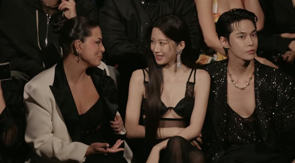 Nữ diễn viên gây tranh luận vì thời trang hở bạo-5