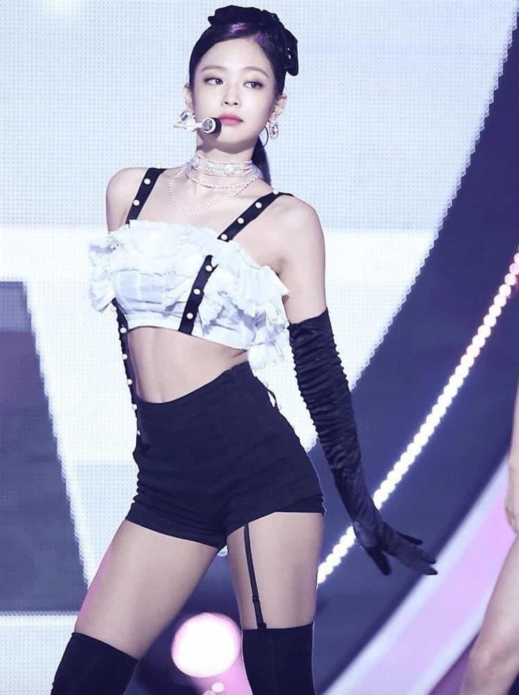 2 nữ idol Kpop gây sốc khi tiết lộ vòng eo chỉ 43cm-1