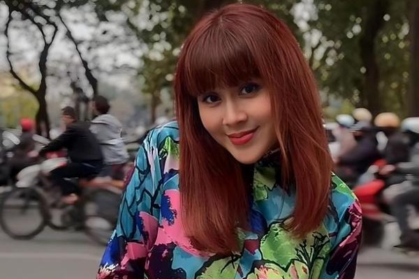 Con gái Lưu Thiên Hương 19 tuổi xinh tươi như hoa, ăn vận ra dáng nữ sinh-9