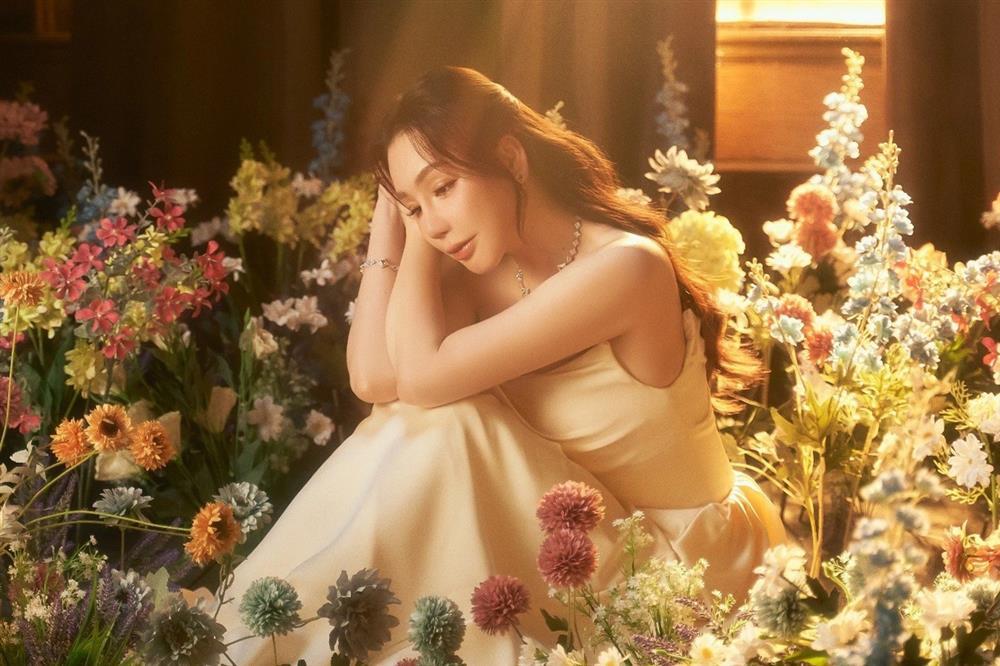 Lý do Hồ Quỳnh Hương không thể khóc khi đóng MV buồn-1