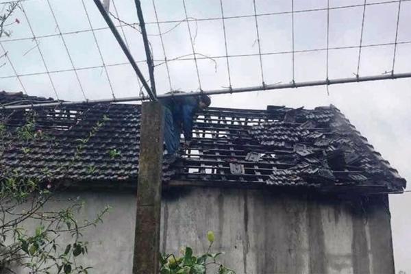 Nam thanh niên dùng kéo đâm 2 mẹ con người yêu rồi phóng hỏa đốt nhà-1