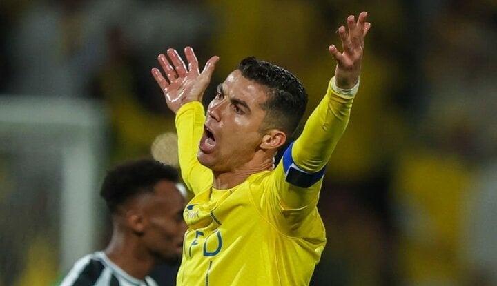 Ronaldo ăn mừng phản cảm, đối thủ gửi đơn kiện-1