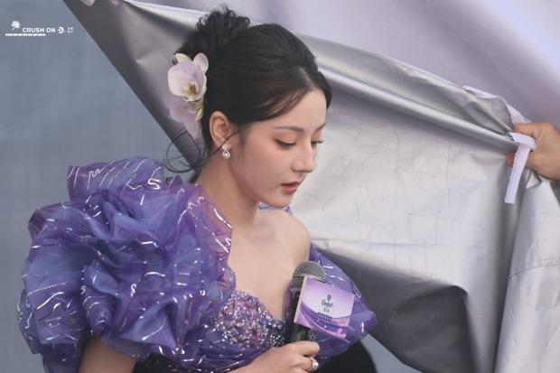 Địch Lệ Nhiệt Ba gây sốt với visual tại sự kiện-3