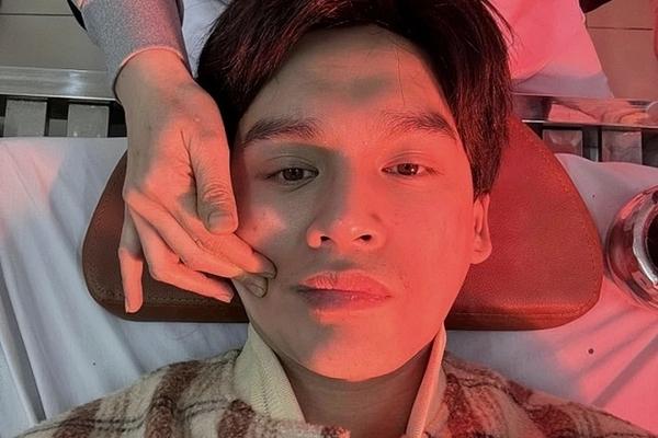 Nguyễn Trần Trung Quân hiện tại sau thời gian điều trị liệt mặt, méo miệng-5