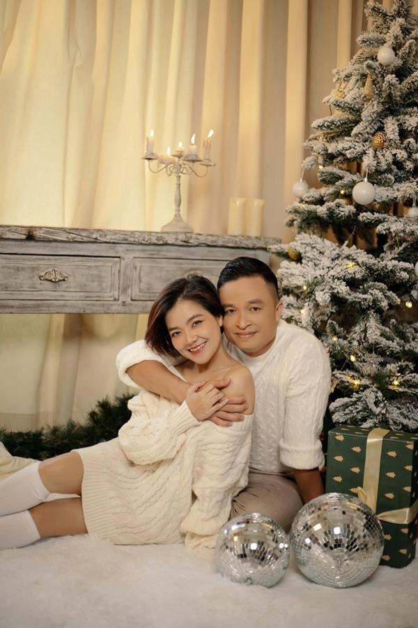 Hai nữ ca sĩ nổi tiếng có hôn nhân hạnh phúc với chồng bác sĩ là ai?-12