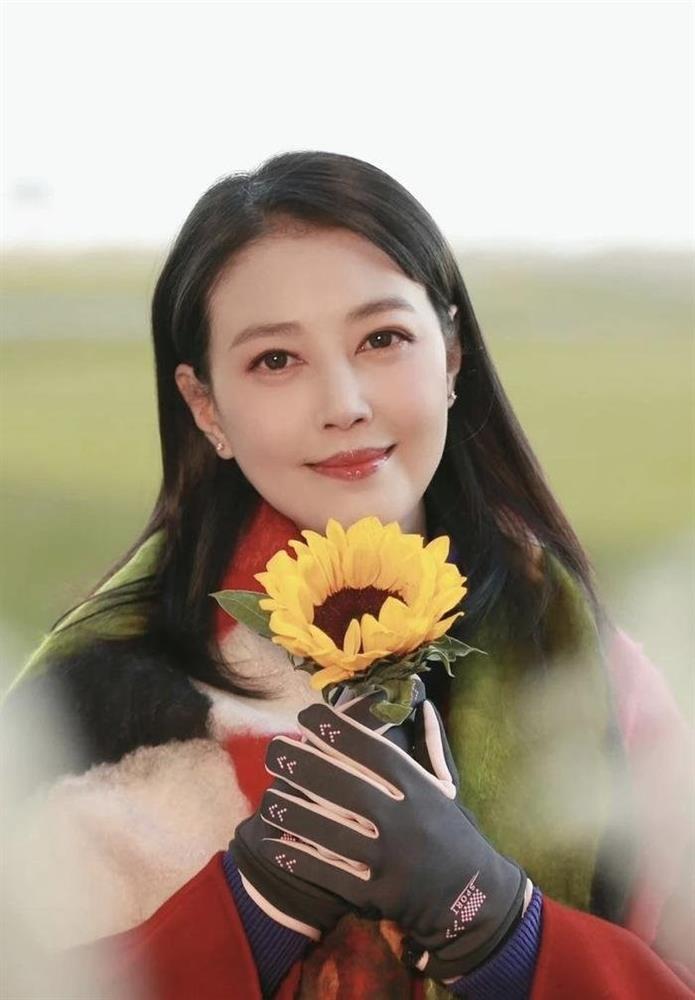 Biệt thự hơn 102 tỷ của Châu Hải My trống trải, đìu hiu-4