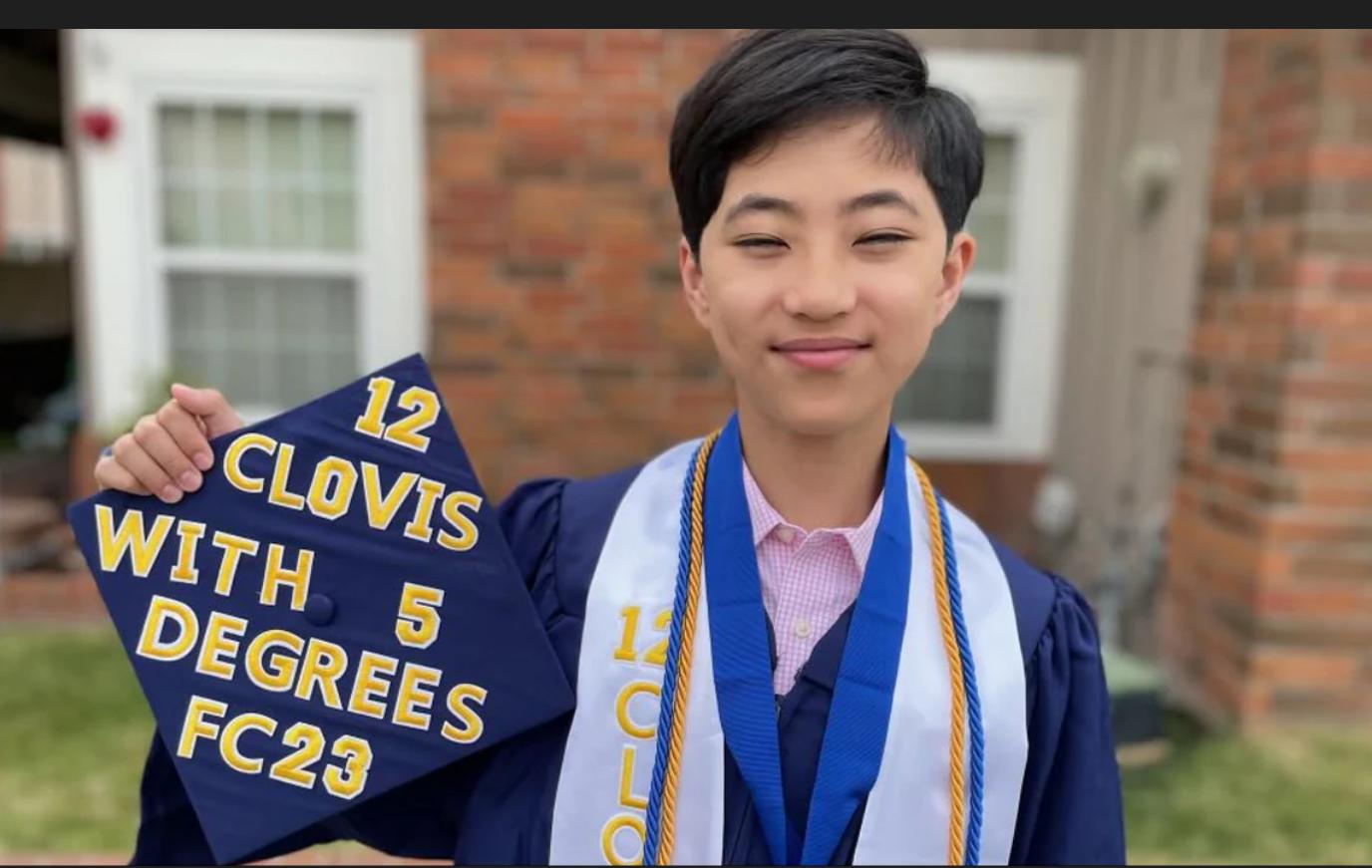 Cậu bé tốt nghiệp với 5 tấm bằng đại học khi mới 12 tuổi hiện ra sao?-2