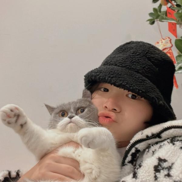 Hôn nhân đời thực của mỹ nhân Hà thành xưa: NSND Hoàng Cúc vượt qua bạo bệnh, hạnh phúc bên gia đình-6