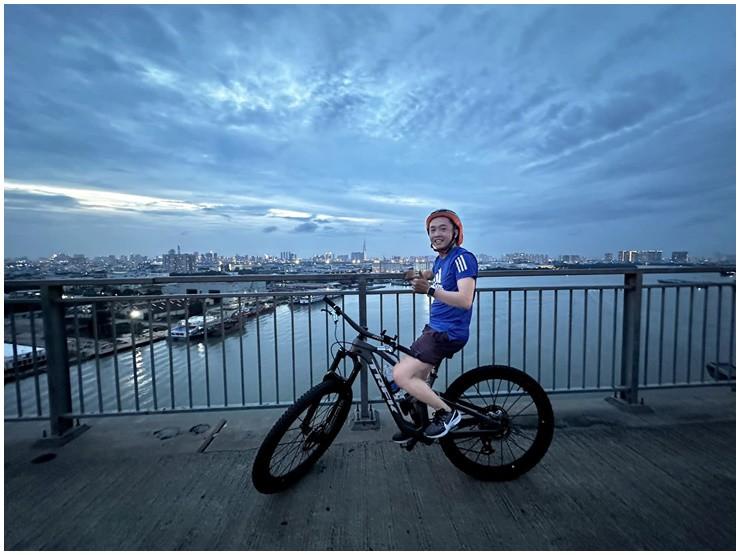 Cường Đô la có cơ bắp cuồn cuộn, vạm vỡ ở tuổi 42 nhờ tập nặng, đạp xe 30km-5