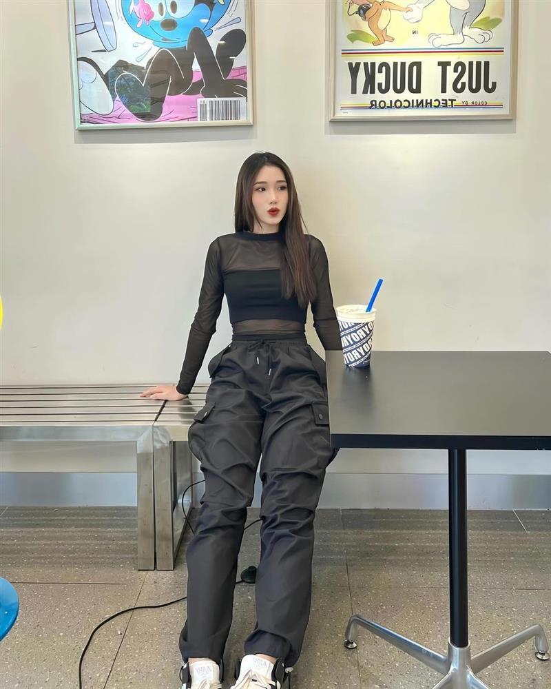 Nữ diễn viên tay ngang đóng vai ả đào trong Đào, phở và piano-10