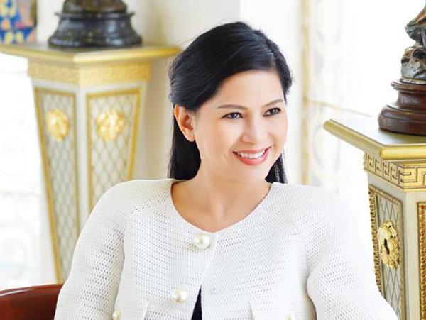 Thủy Tiên Vị Đắng Tình Yêu lại gây sốt khi khoe sắc bên con gái và người yêu của con trai-7