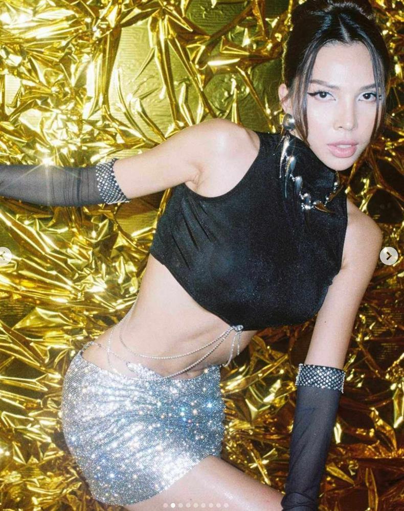 Kỳ Duyên - Minh Triệu chung gu mặc táo bạo khoe hình thể hoàn mỹ thời còn tình bể bình-3