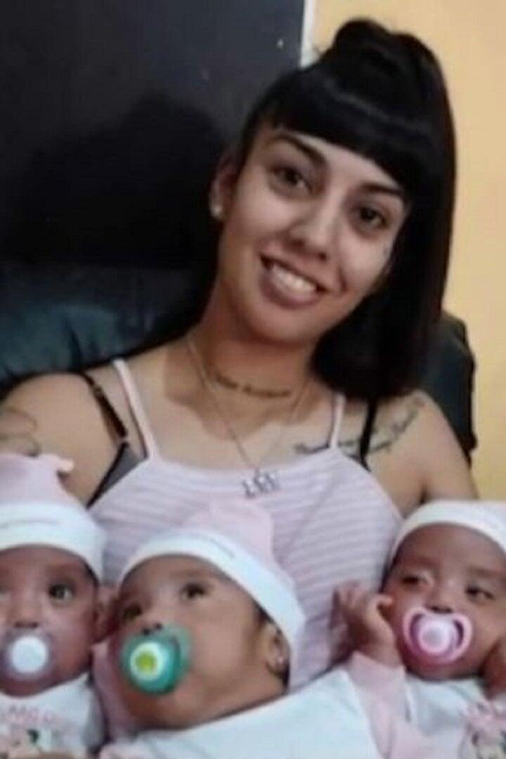 Ca sinh ba siêu hiếm: Mẹ mang thai tự nhiên, sinh 3 bé gái giống hệt nhau-3