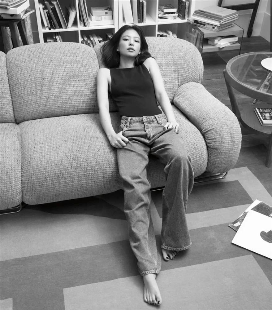 Jennie (BlackPink) tung bộ ảnh nội y-6