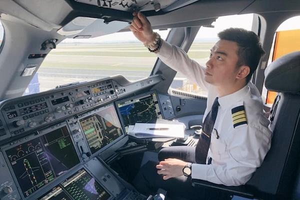 Chi phí học phi công có cao?-1