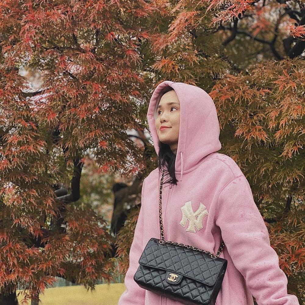 Vợ Duy Mạnh khoe túi Hermès được chồng tặng và bộ sưu tập hàng hiệu đắt đỏ-5